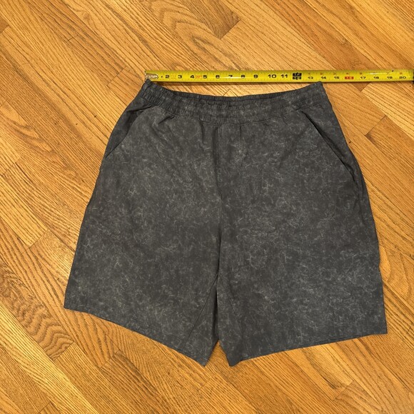 Lululemon Shorts Mens Large Blue Pace Breaker Training Performance Gym Stretch - Picture 2 of 10